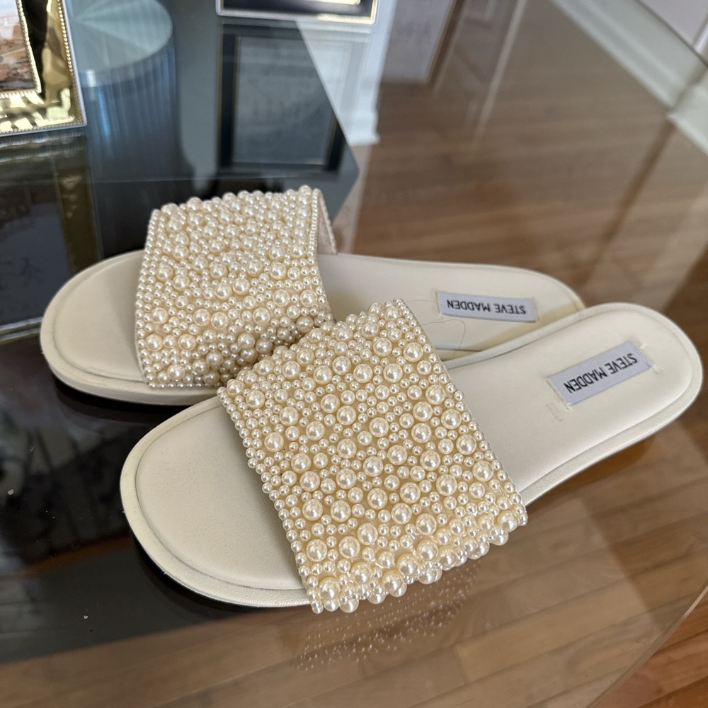 Steve Madden Women's Cream Pearl Slide Sandals